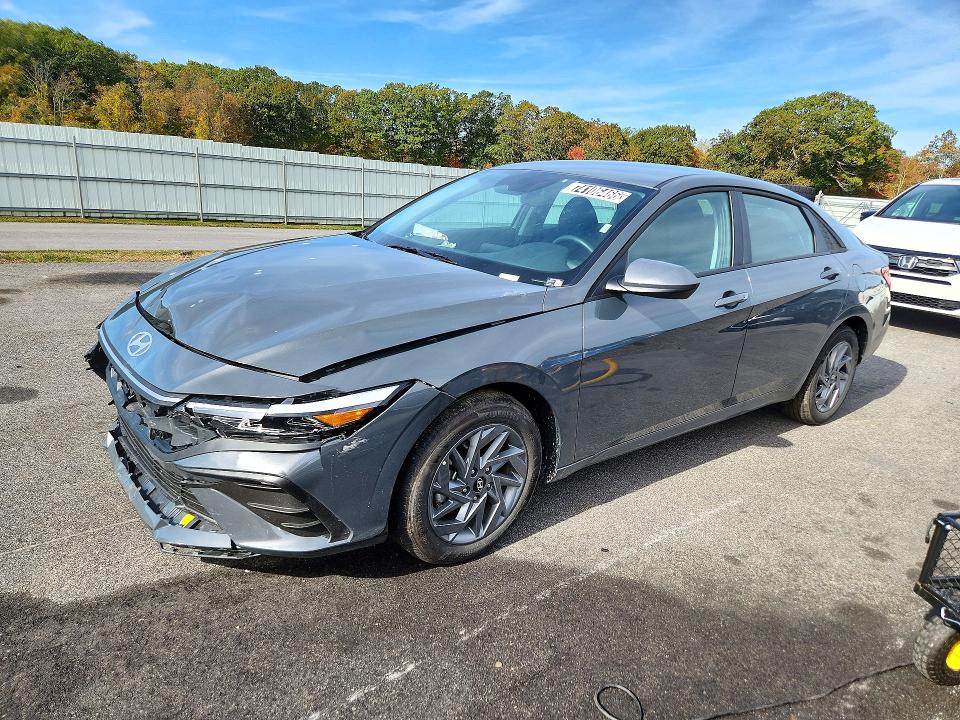 HYUNDAI ELANTRA HYBRID 2026 с VIN KMHLM4DJ8TU212181 - Снимка от търг