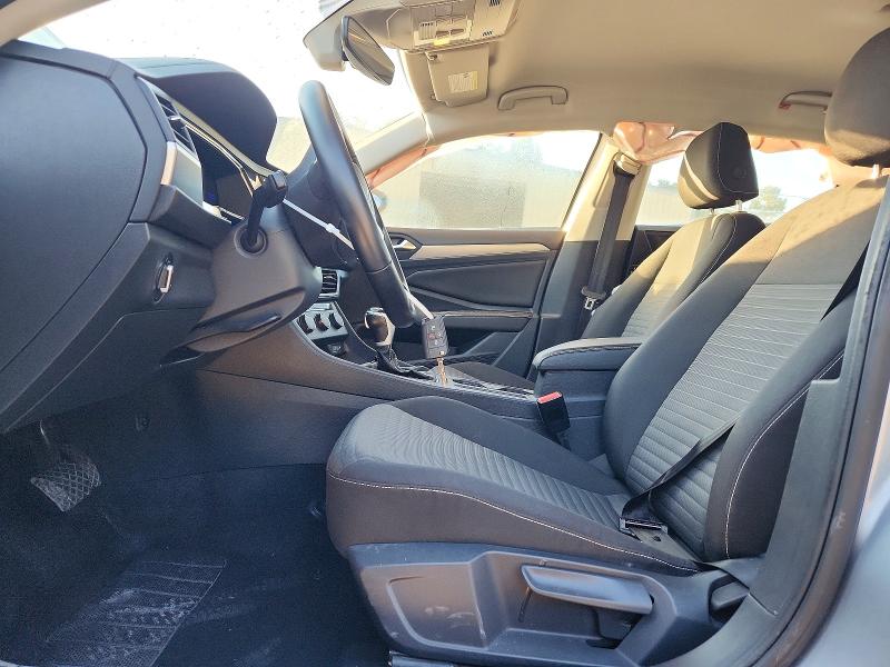 Photo 7 from auction – 2024 VOLKSWAGEN JETTA with VIN 3VW5M7BU1RM010644
