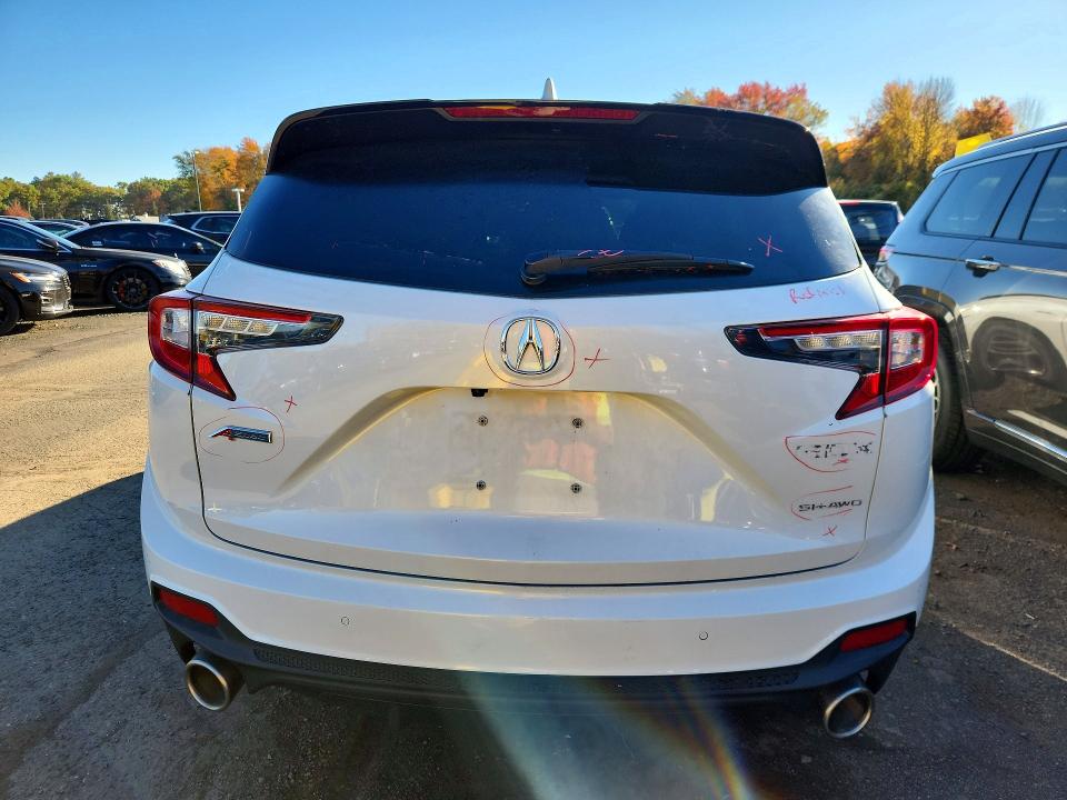 Photo 6 from auction – 2020 ACURA RDX with VIN 5J8TC2H64LL804752