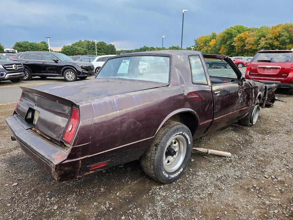 Снимка 3 от търг – 1985 CHEVROLET MONTE CARLO с VIN 1G1GZ37G2FR213067