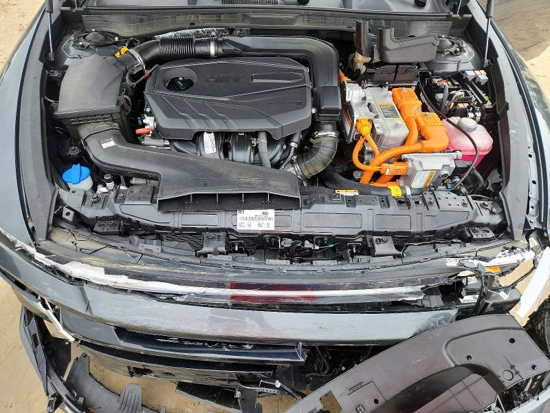 Снимка 11 от търг – 2025 HYUNDAI SONATA HYBRID с VIN KMHL54JJ5SA105302