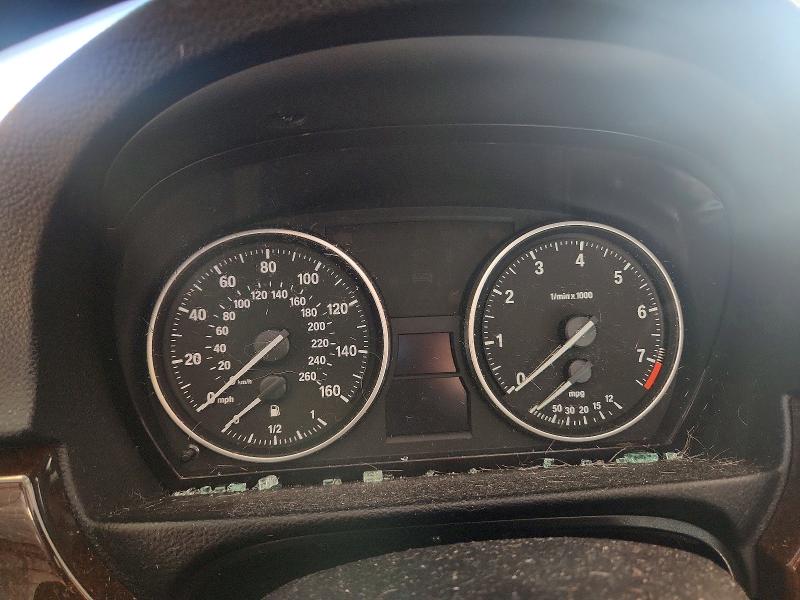 Photo 9 from auction – 2011 BMW 328 with VIN WBAPK7G56BNN77797