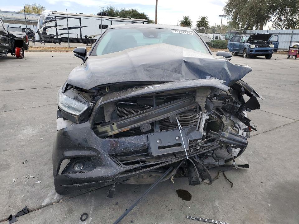 Снимка 5 от търг – 2016 FORD FUSION с VIN 3FA6P0HD0GR342965