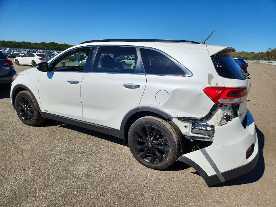 Photo 2 from auction – 2019 KIA SORENTO with VIN 5XYPGDA56KG593372