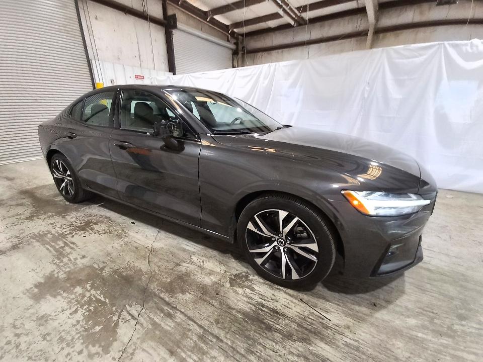 Zdjęcie 4 z aukcji – 2024 VOLVO S60 z VIN 7JRL12FK2RG318528