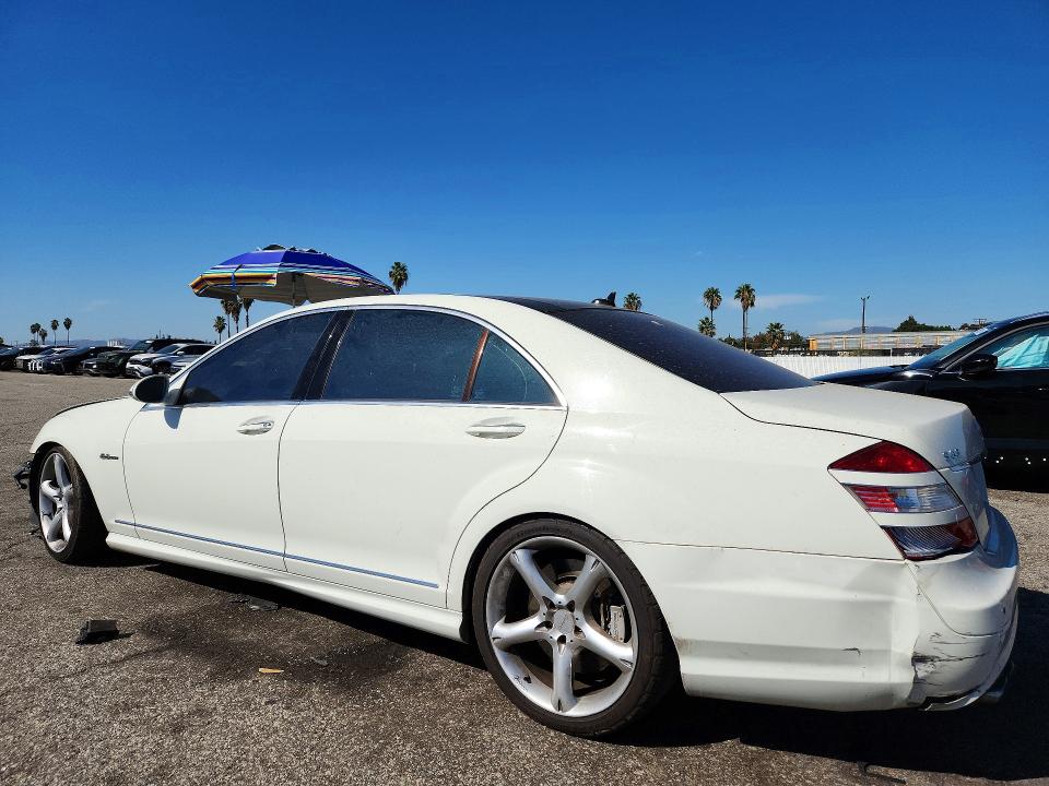 Снимка 2 от търг – 2009 MERCEDES-BENZ S с VIN WDDNG77X79A273009