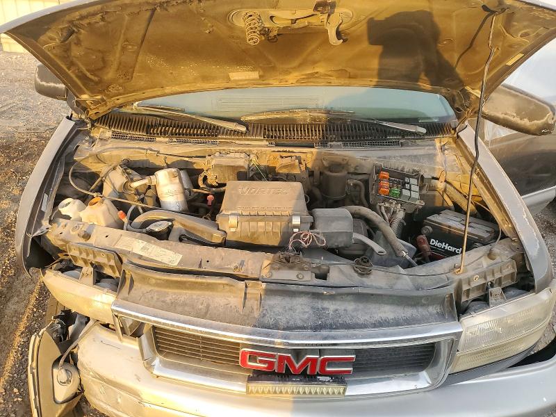 Photo 12 from auction – 2000 GMC SAFARI with VIN 1GKDM19W1YB517640