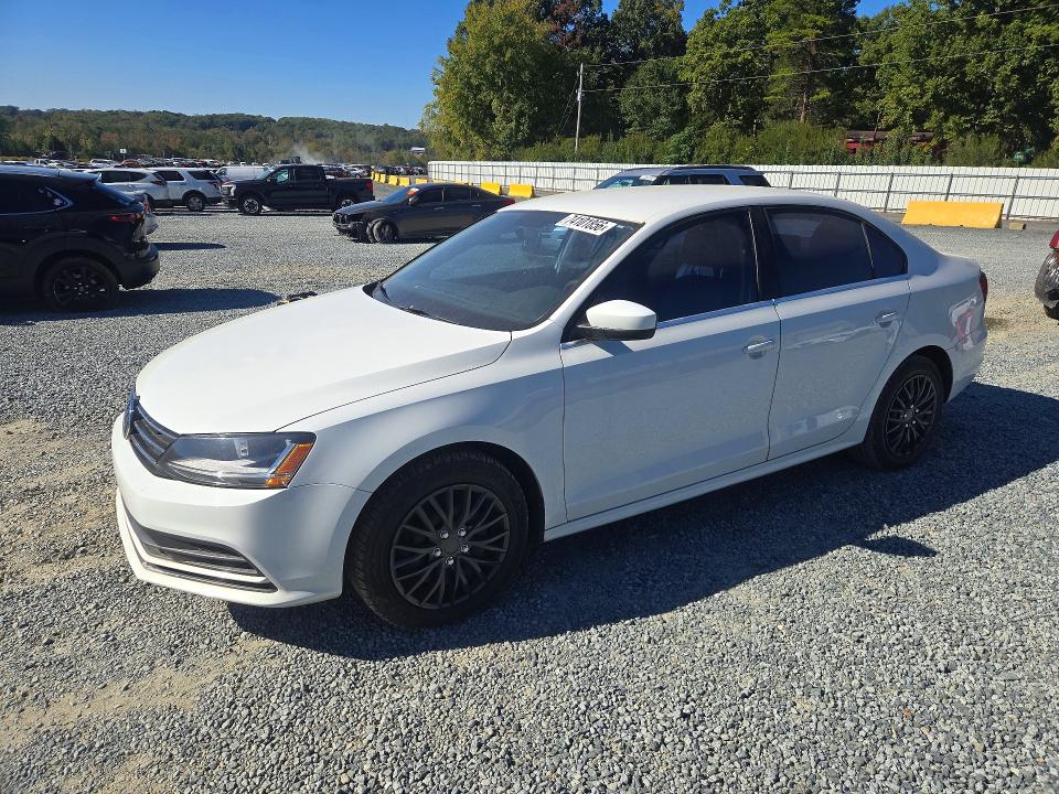 VOLKSWAGEN JETTA 2017 с VIN 3VW2B7AJ5HM415050 - Снимка от търг