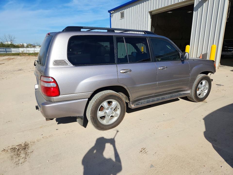 Снимка 3 от търг – 2004 TOYOTA LAND CRUISER с VIN JTEHT05J742061251