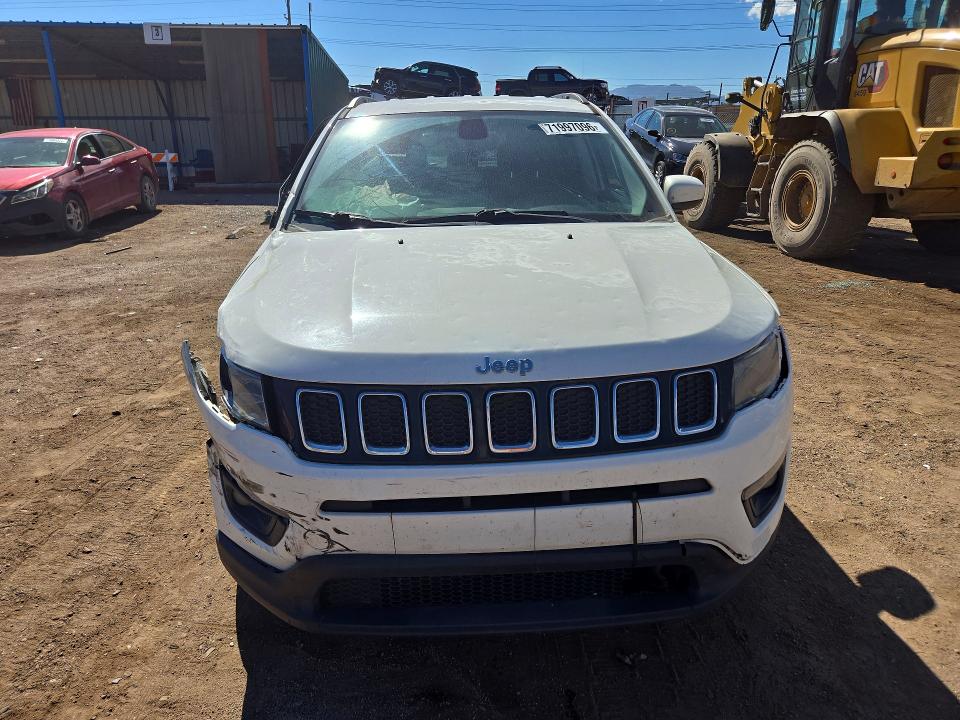 Снимка 5 от търг – 2019 JEEP COMPASS с VIN 3C4NJDBB4KT597068