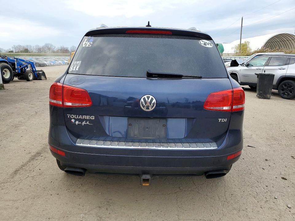 Снимка 6 от търг – 2013 VOLKSWAGEN TOUAREG с VIN WVGEP9BP6DD006802