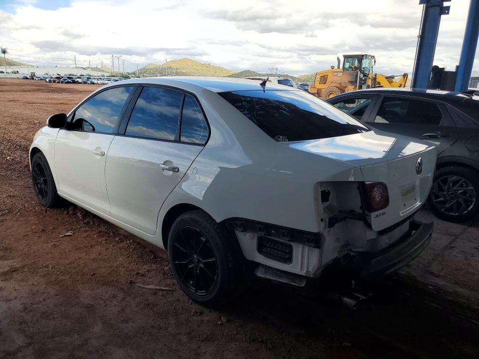 Снимка 2 от търг – 2010 VOLKSWAGEN JETTA с VIN 3VWJZ7AJ2AM060867