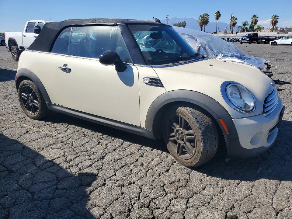 Снимка 4 от търг – 2013 MINI COOPER с VIN WMWZN3C50DT135563