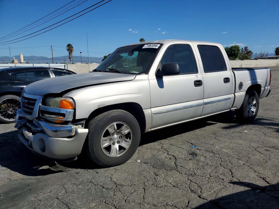 GMC NEW SIERRA 2005 with VIN 2GTEC13T051168192 - Photo from auction