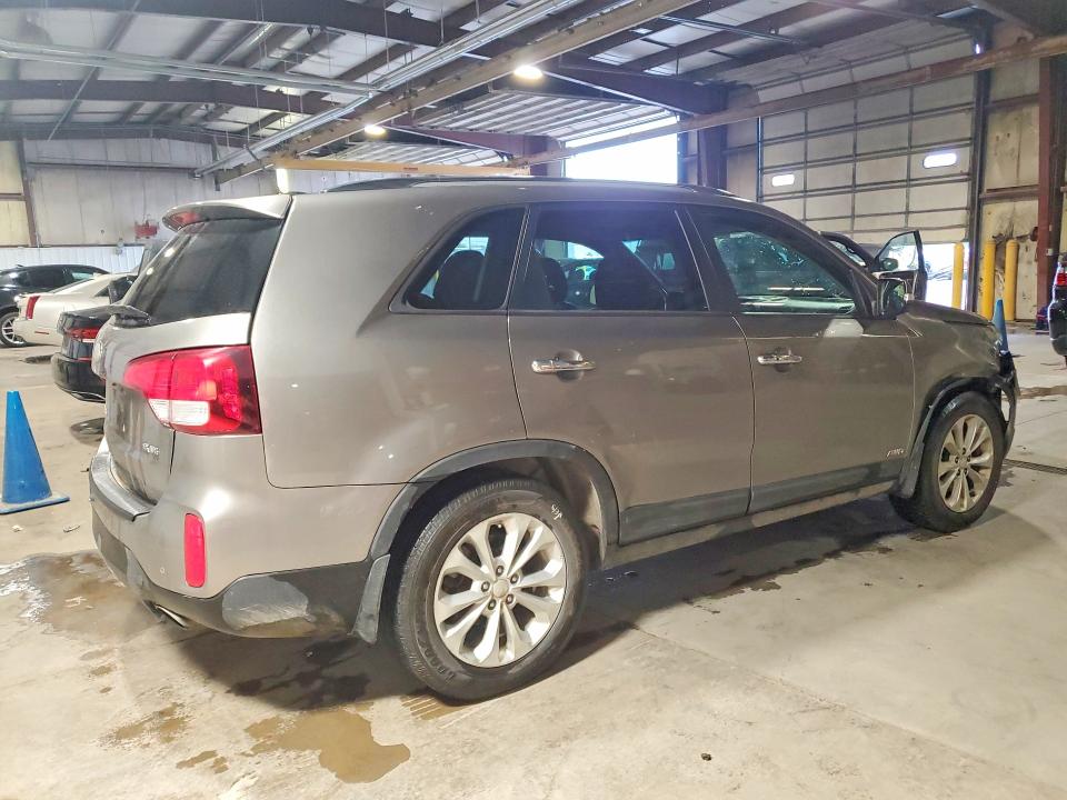 Zdjęcie 3 z aukcji – 2015 KIA SORENTO z VIN 5XYKUDA70FG597461