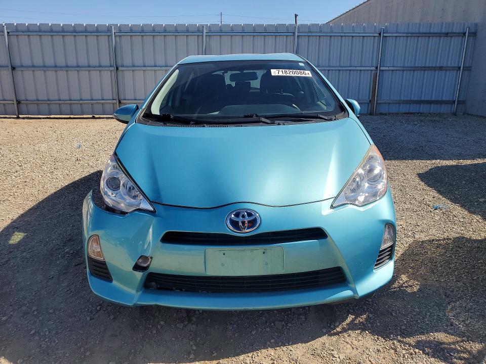 Photo 5 from auction – 2012 TOYOTA PRIUS C with VIN JTDKDTB34C1011930