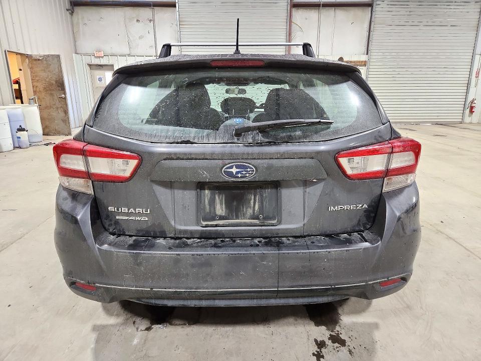 Снимка 6 от търг – 2018 SUBARU IMPREZA с VIN 4S3GTAA66J3733099