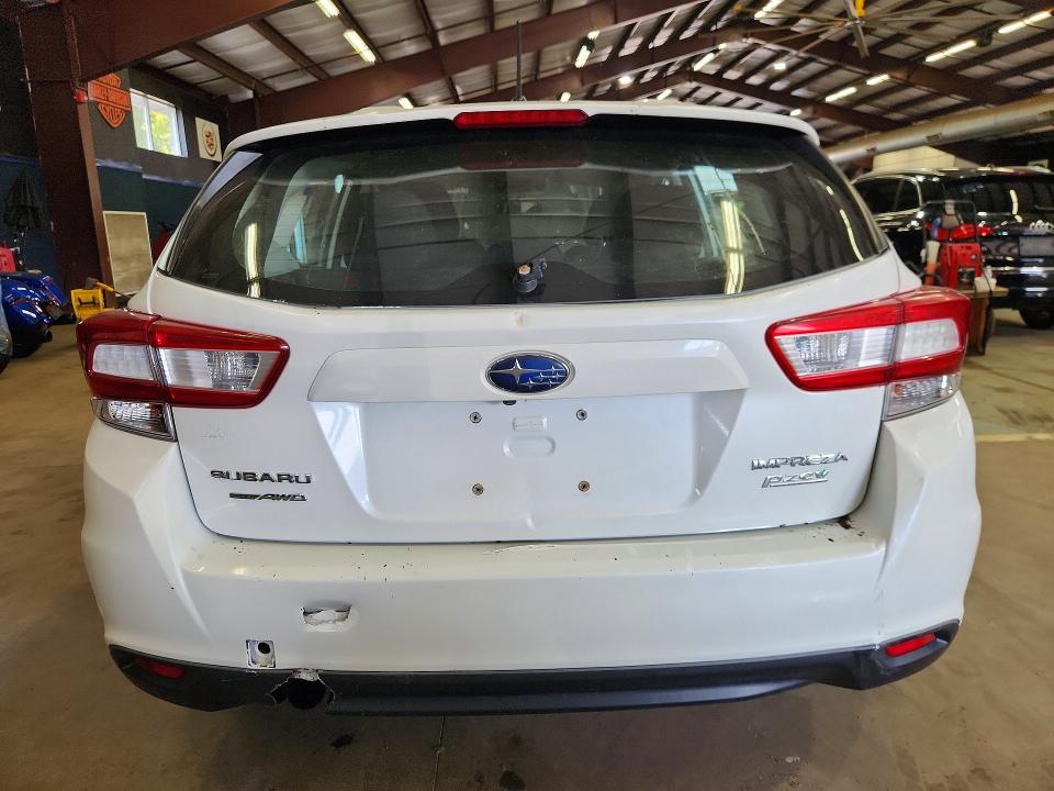 Фото 6 с аукциона – 2017 SUBARU IMPREZA с VIN 4S3GTAA62H1752254