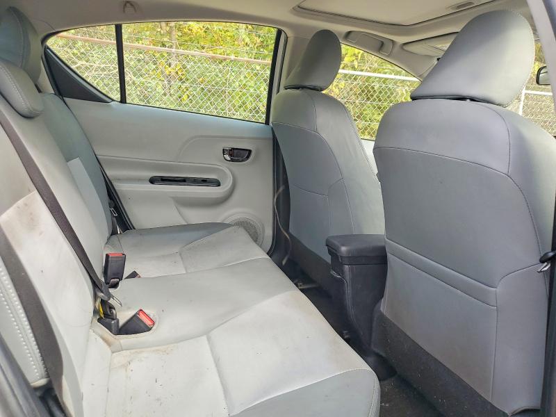 Zdjęcie 10 z aukcji – 2013 TOYOTA PRIUS C z VIN JTDKDTB36D1051749