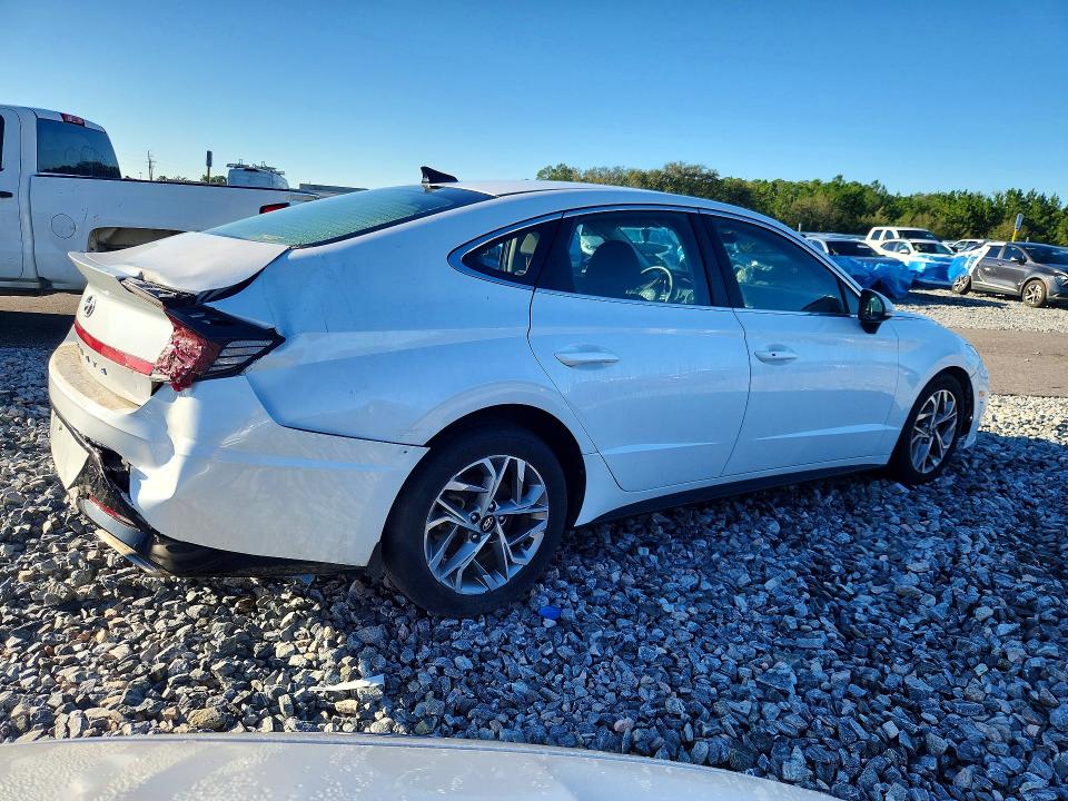 Photo 3 from auction – 2021 HYUNDAI SONATA with VIN 5NPEL4JA7MH088050