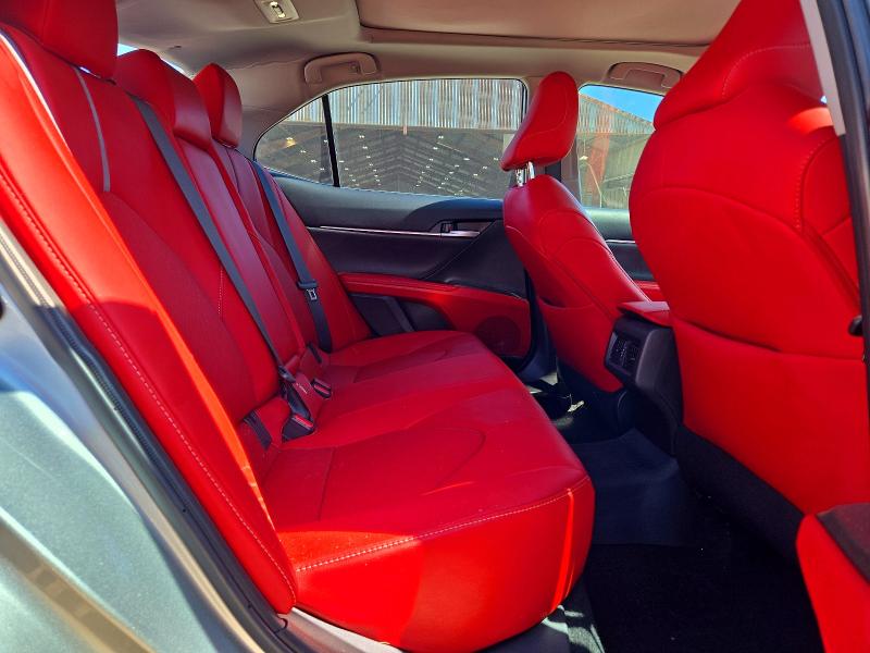 Снимка 10 от търг – 2024 TOYOTA CAMRY с VIN 4T1K61AK9RU211812