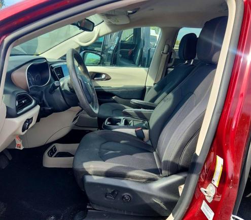 Фото 7 с аукциона – 2017 CHRYSLER PACIFICA с VIN 2C4RC1BG7HR782152