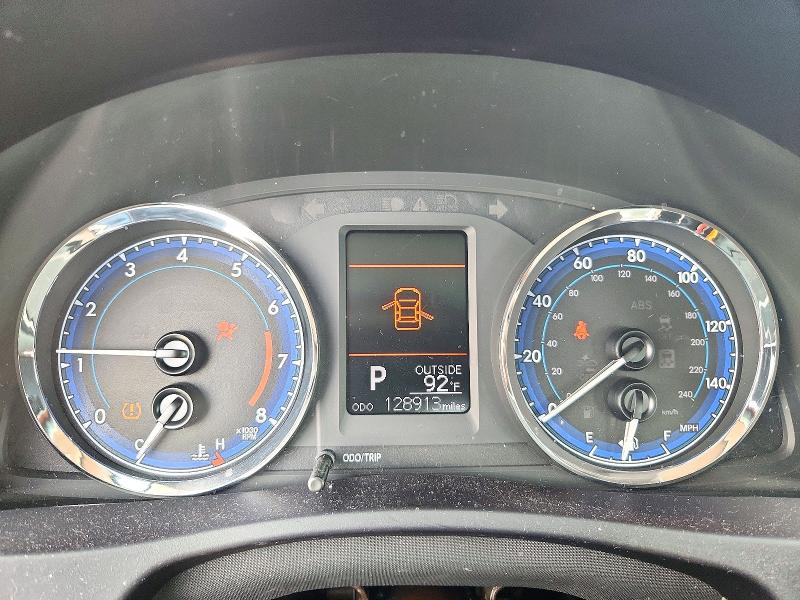 Снимка 9 от търг – 2018 TOYOTA COROLLA с VIN 5YFBURHE0JP825657