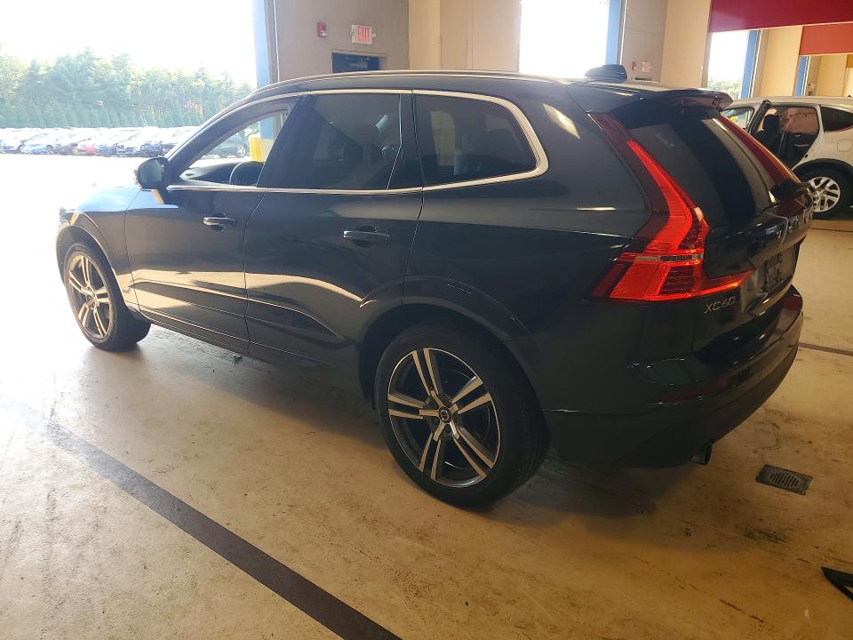 Foto 2 de la subasta – 2018 VOLVO XC60 con VIN YV4102RK7J1076098