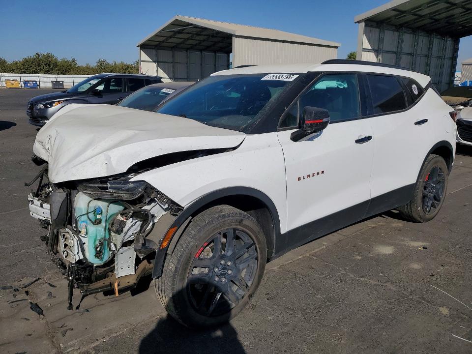 CHEVROLET BLAZER 2022 с VIN 3GNKBCR45NS154771 - Снимка от търг
