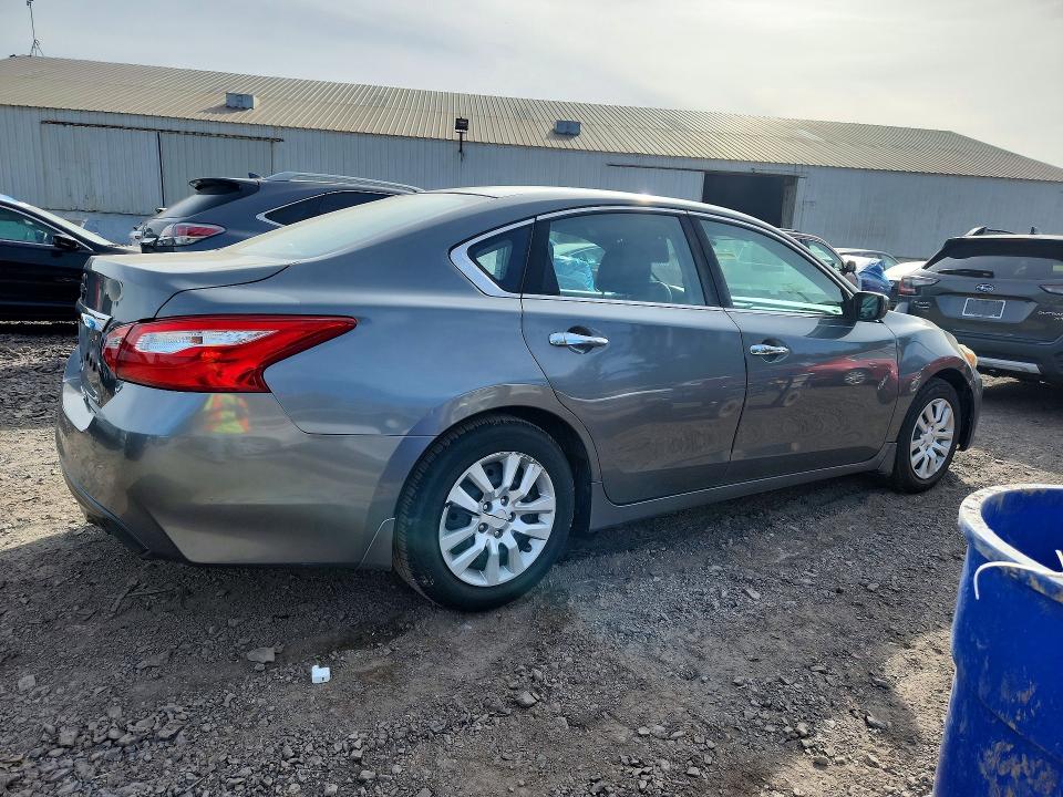 Снимка 3 от търг – 2016 NISSAN ALTIMA с VIN 1N4AL3AP2GN357661