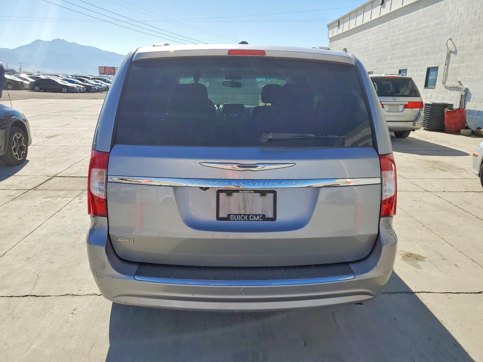 Снимка 6 от търг – 2014 CHRYSLER TOWN & COUNTRY с VIN 2C4RC1BG9ER126191