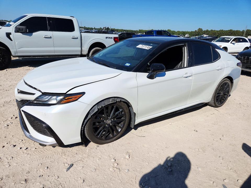 2022 TOYOTA CAMRY - Търг №71371746