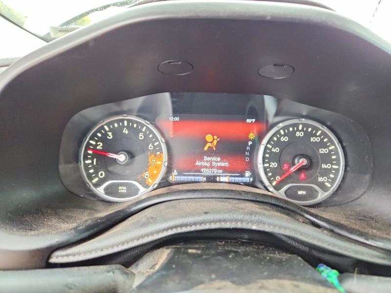 Фото 9 с аукциона – 2016 JEEP RENEGADE с VIN ZACCJBCTXGPC80493