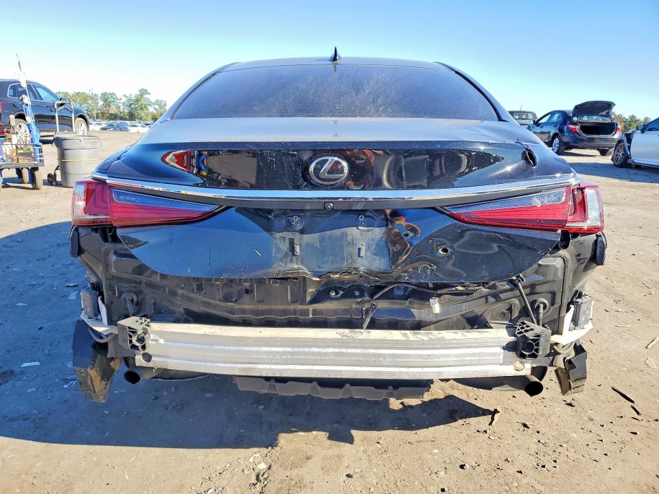 Снимка 6 от търг – 2024 LEXUS ES 350 с VIN 58ADZ1B18RU161094