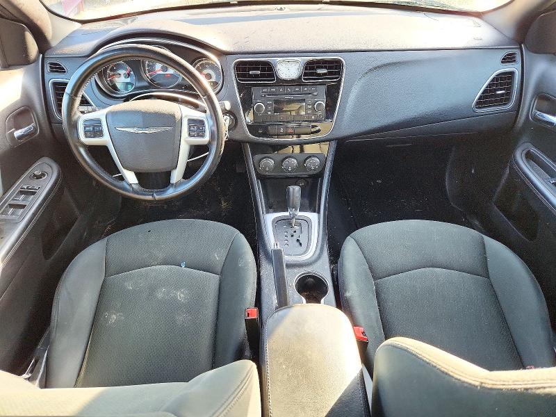 Photo 8 from auction – 2011 CHRYSLER 200 with VIN 1C3BC1FB2BN570624