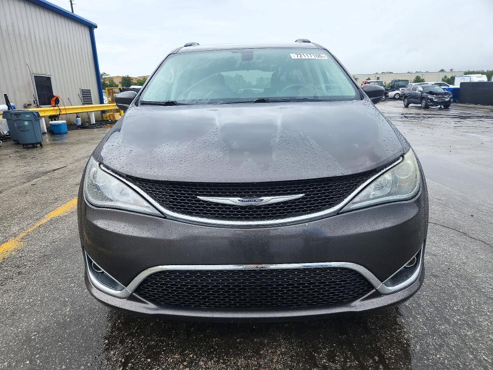 Снимка 5 от търг – 2017 CHRYSLER PACIFICA с VIN 2C4RC1BG5HR667436