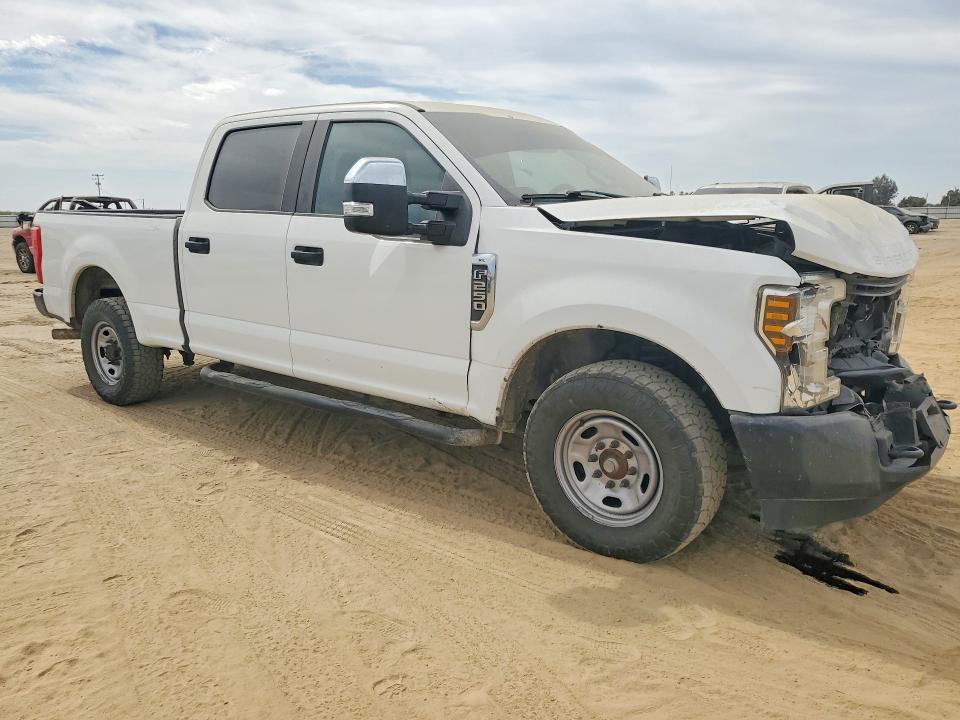 Photo 4 from auction – 2019 FORD F250 with VIN 1FT7W2A66KED66157