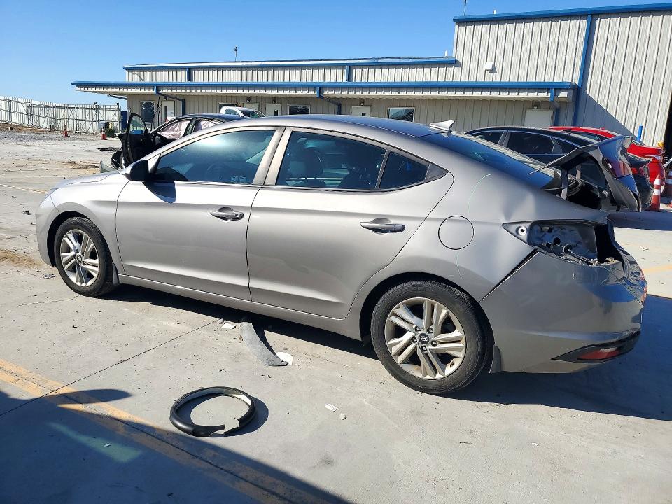 Снимка 2 от търг – 2020 HYUNDAI ELANTRA с VIN KMHD84LF1LU105947