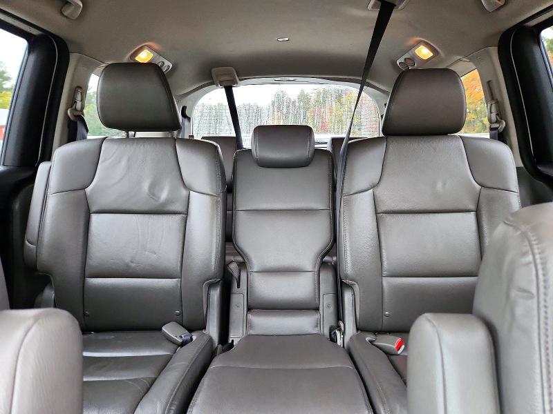 Photo 10 from auction – 2016 HONDA ODYSSEY with VIN 5FNRL5H64GB105110