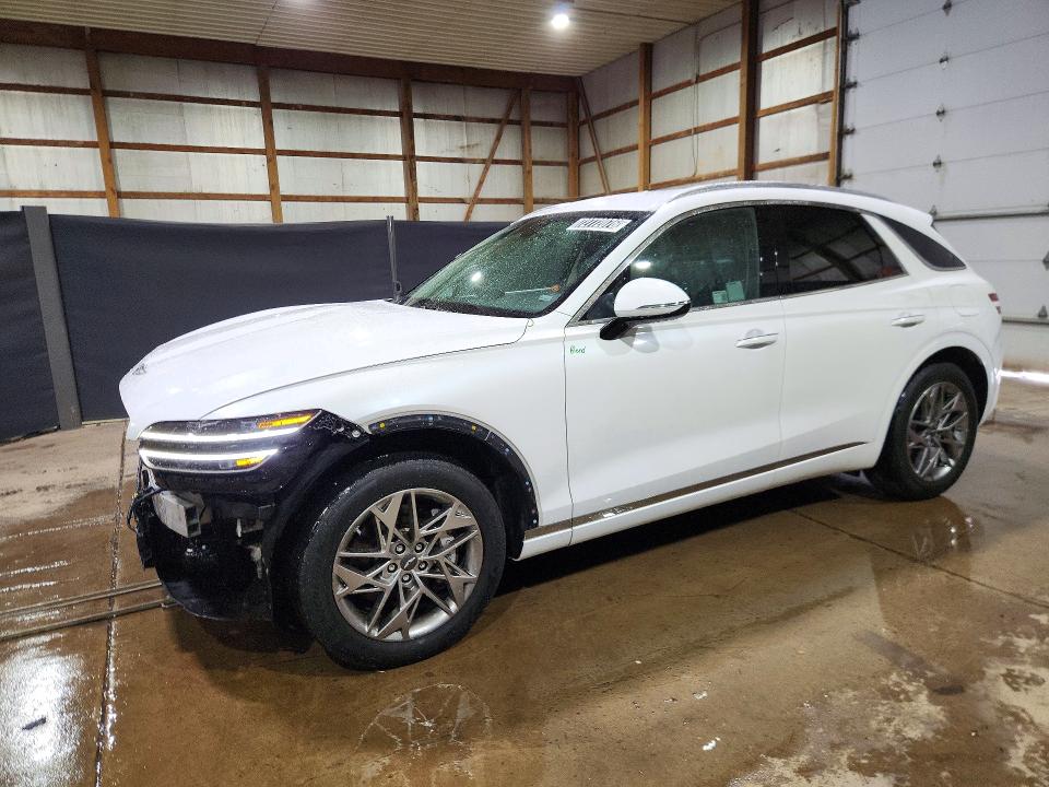 GENESIS GV70 2025 with VIN KMUMADTB8SU216352 - Photo from auction