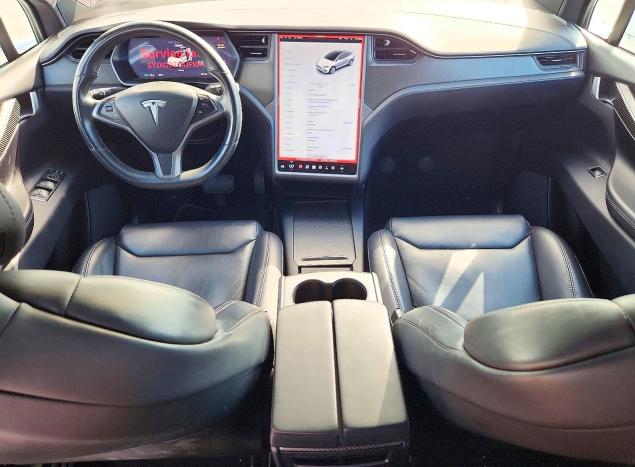 Снимка 8 от търг – 2018 TESLA MODEL X с VIN 5YJXCDE24JF101018