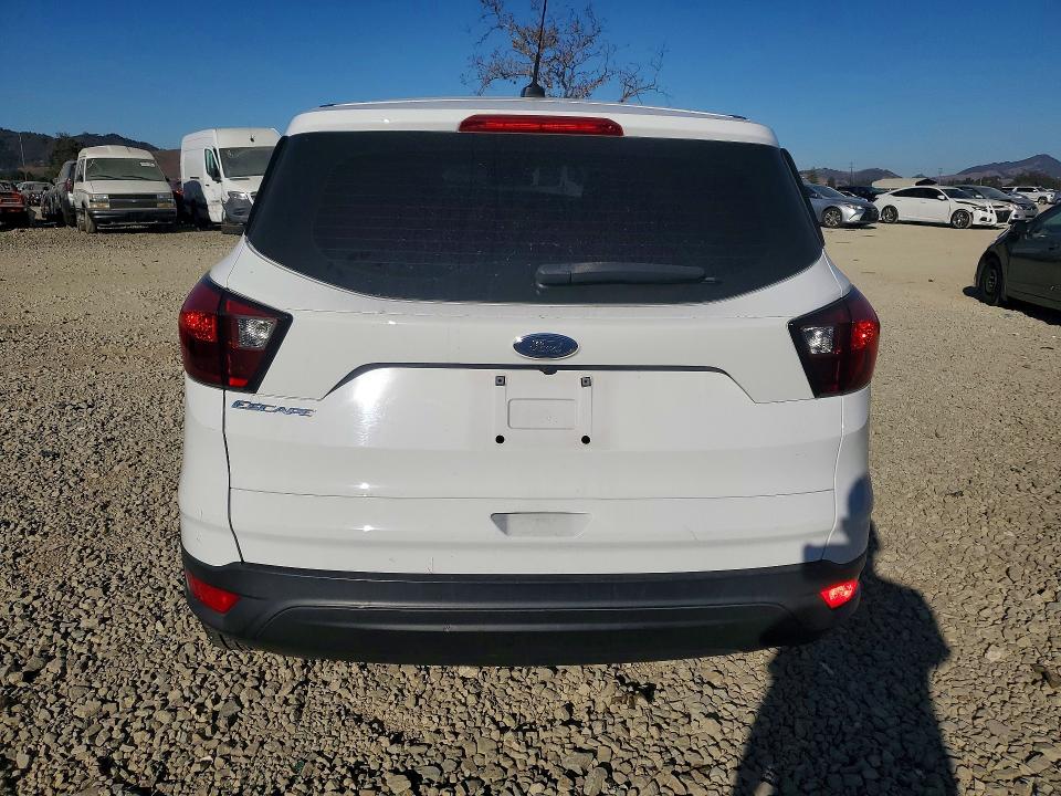 Photo 6 from auction – 2019 FORD ESCAPE with VIN 1FMCU0F7XKUA72191
