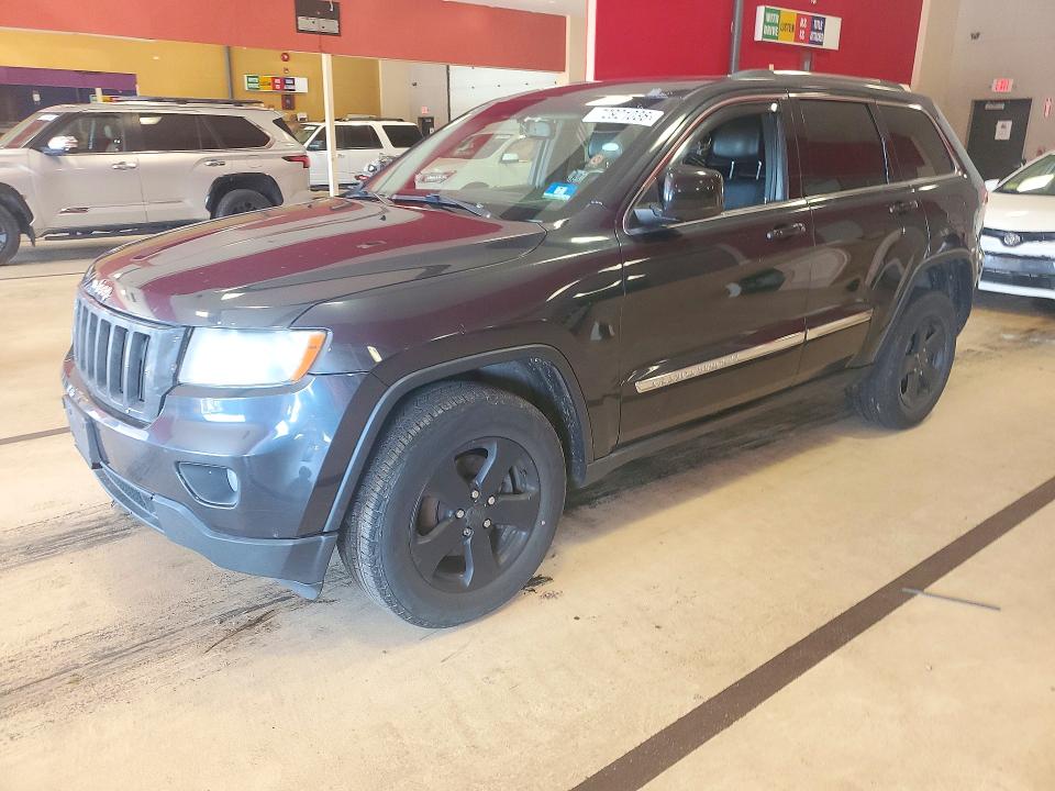 Снимка 1 от търг – 2013 JEEP GRAND CHEROKEE с VIN 1C4RJFAG9DC503193