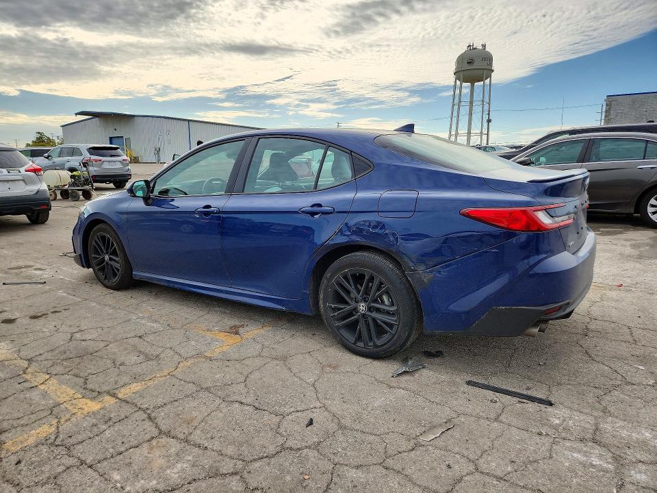 Фото 2 с аукциона – 2025 TOYOTA CAMRY с VIN 4T1DAACK0SU154877