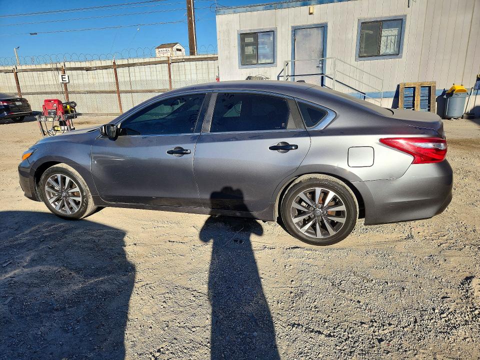 Снимка 2 от търг – 2017 NISSAN ALTIMA с VIN 1N4AL3AP7HC286860