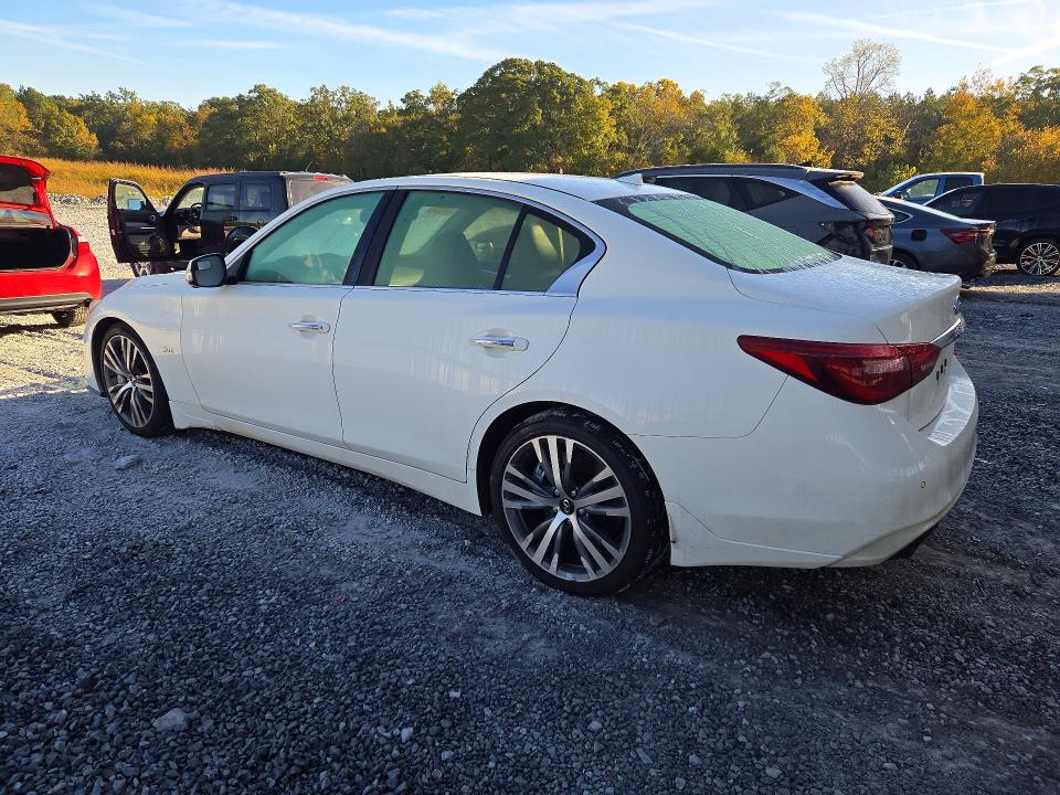 Снимка 2 от търг – 2018 INFINITI Q50 с VIN JN1EV7AP1JM355753