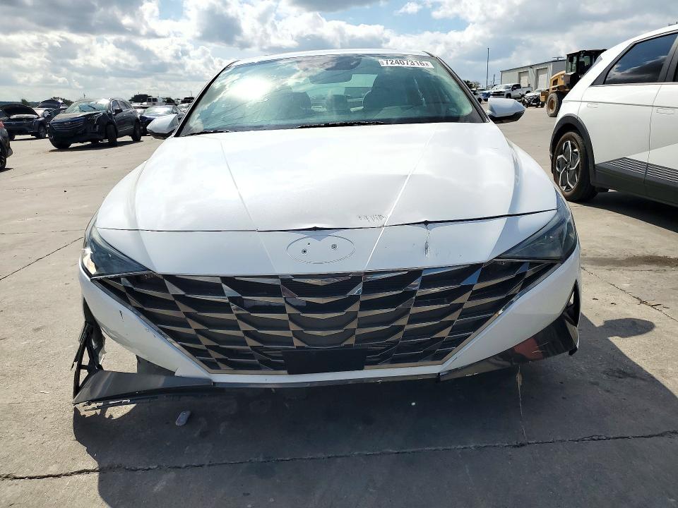 Снимка 5 от търг – 2021 HYUNDAI ELANTRA с VIN 5NPLP4AG1MH021430