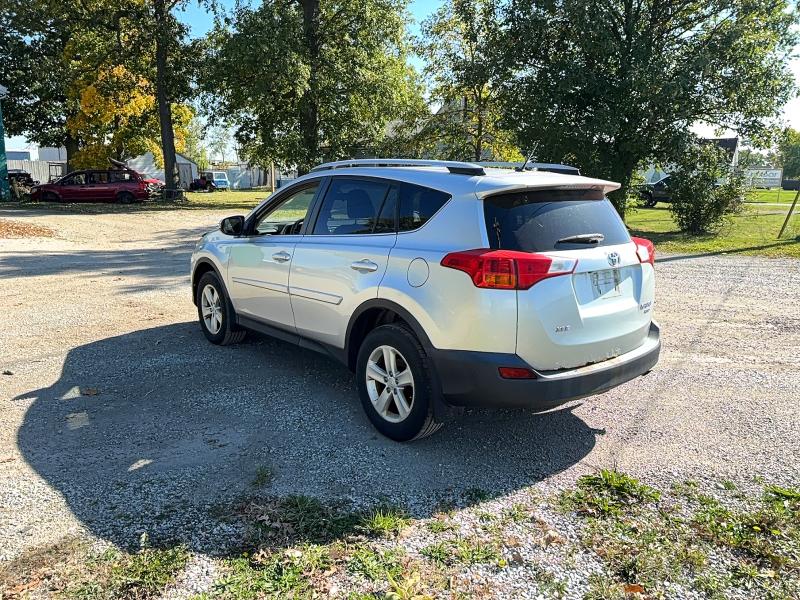 Photo 3 from auction – 2013 TOYOTA RAV4 with VIN 2T3RFREV0DW089679