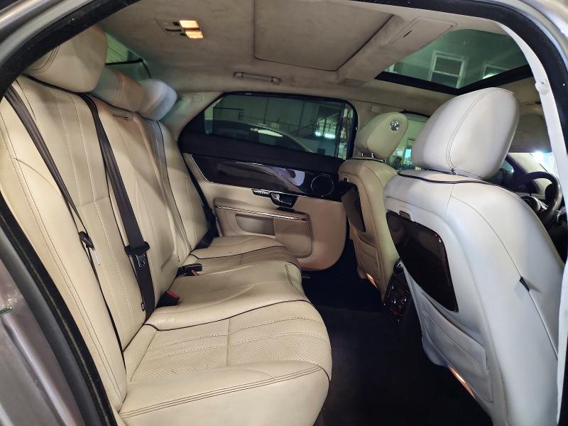 Zdjęcie 10 z aukcji – 2011 JAGUAR XJL z VIN SAJWA2GB4BLV06749