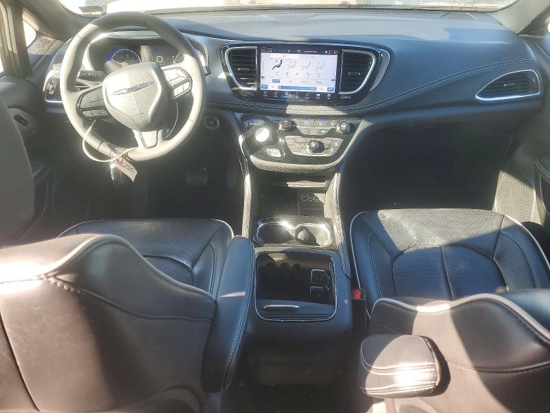 Photo 8 from auction – 2025 CHRYSLER PACIFICA with VIN 2C4RC1GG0SR548564